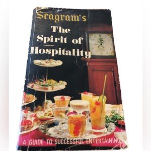 Vintage 1970’s Seagram's Spirit of Hospitality Paperback second printing 1974